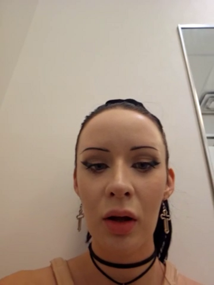 EVILYN