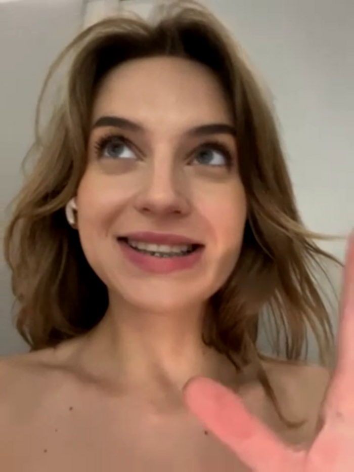 -AngelAri-
