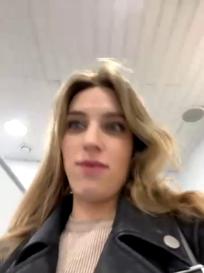 -AngelAri-