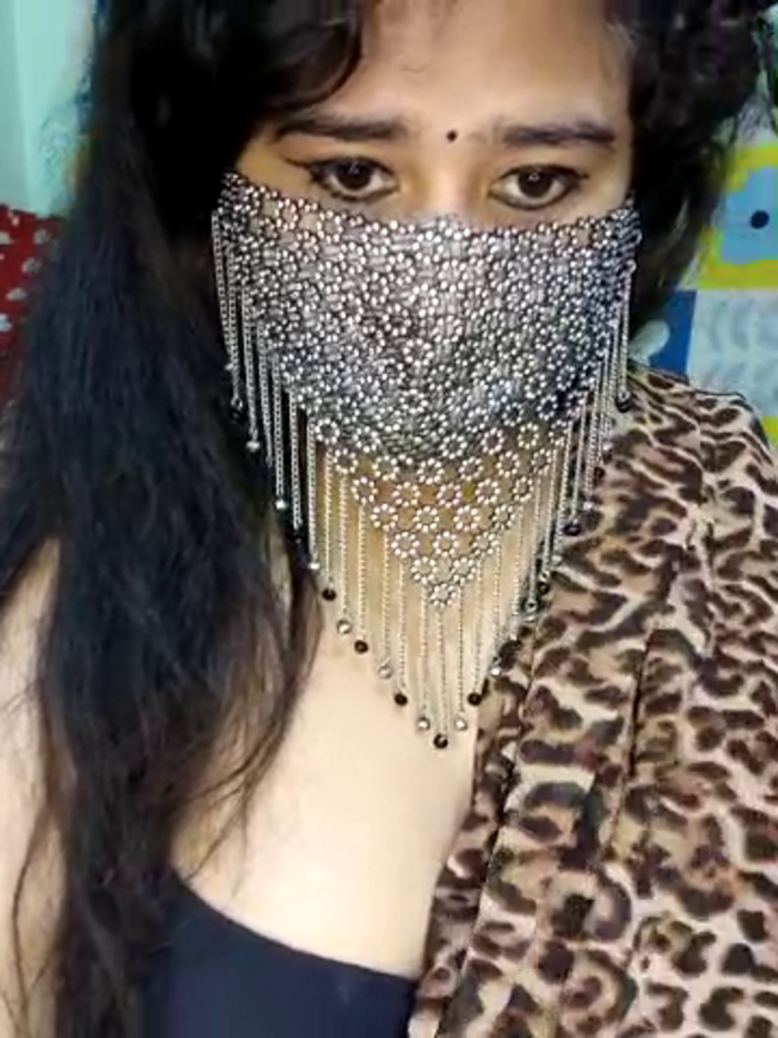 Indian_hotmilfs
