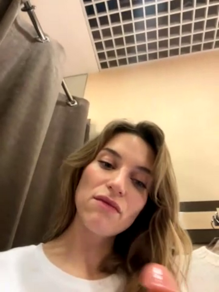 -AngelAri-