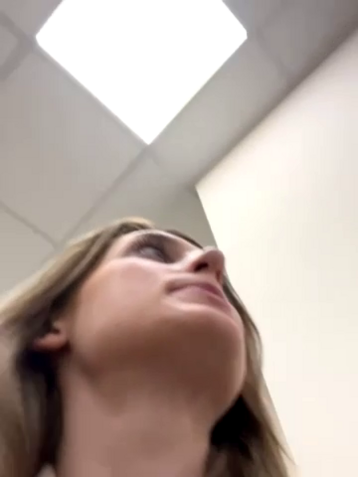 -AngelAri-