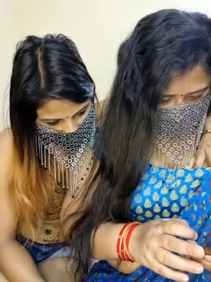 Indian_hotmilfs