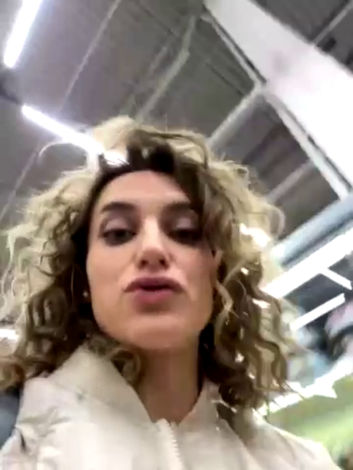 -AngelAri-