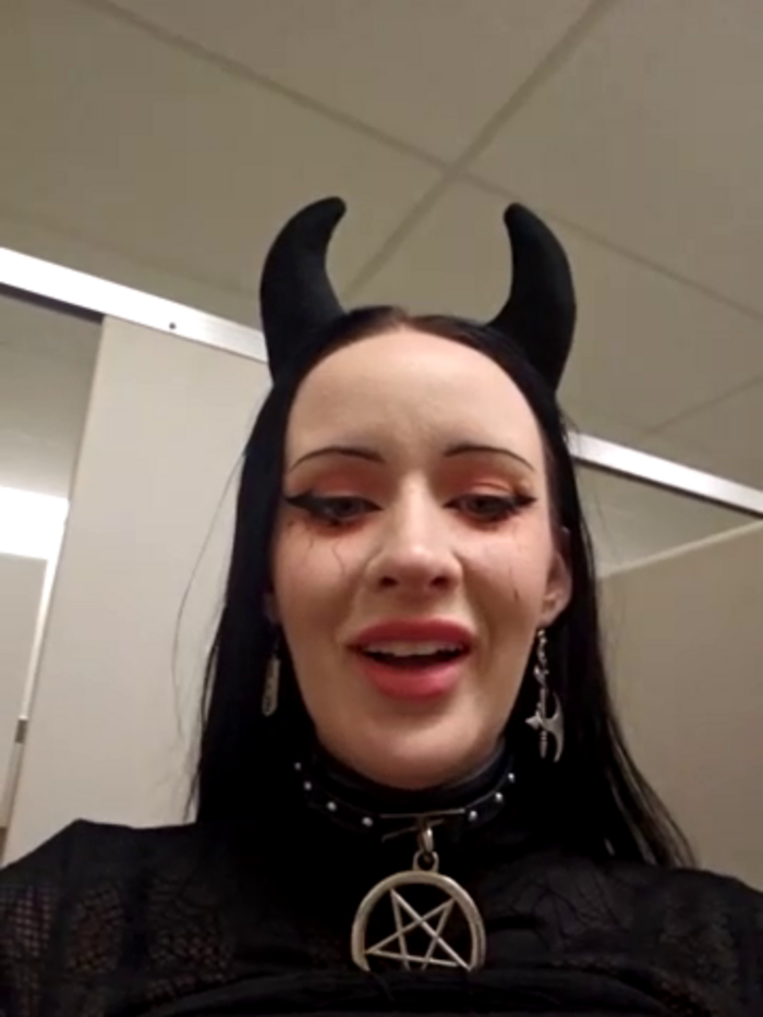 EVILYN