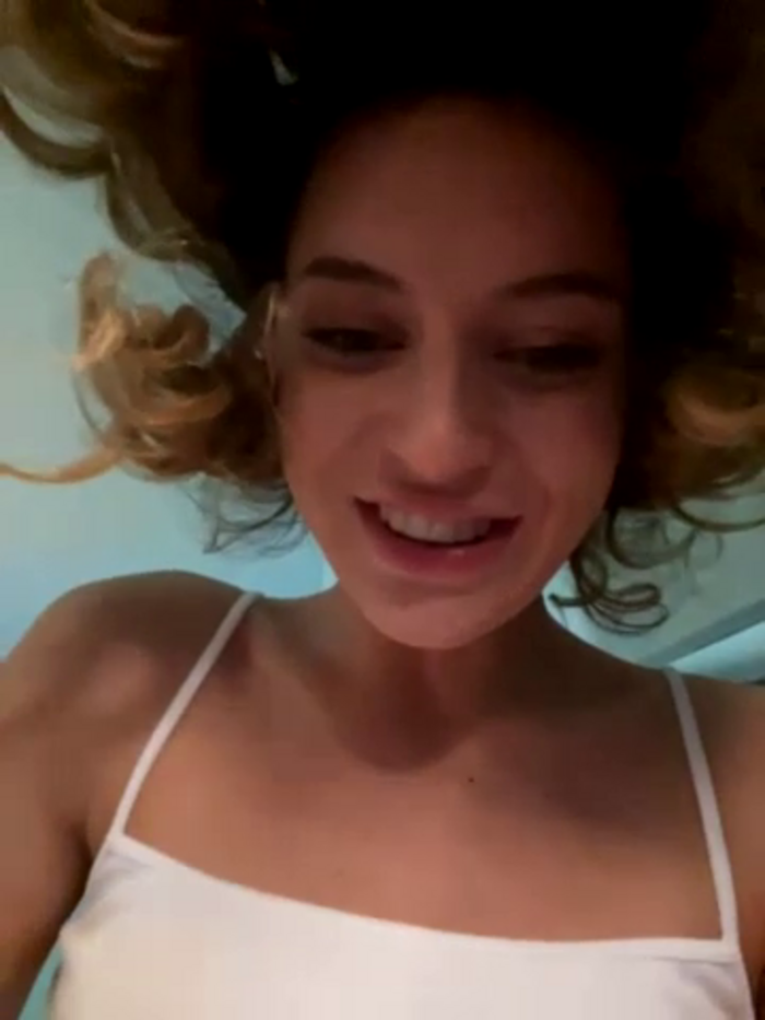 -AngelAri-