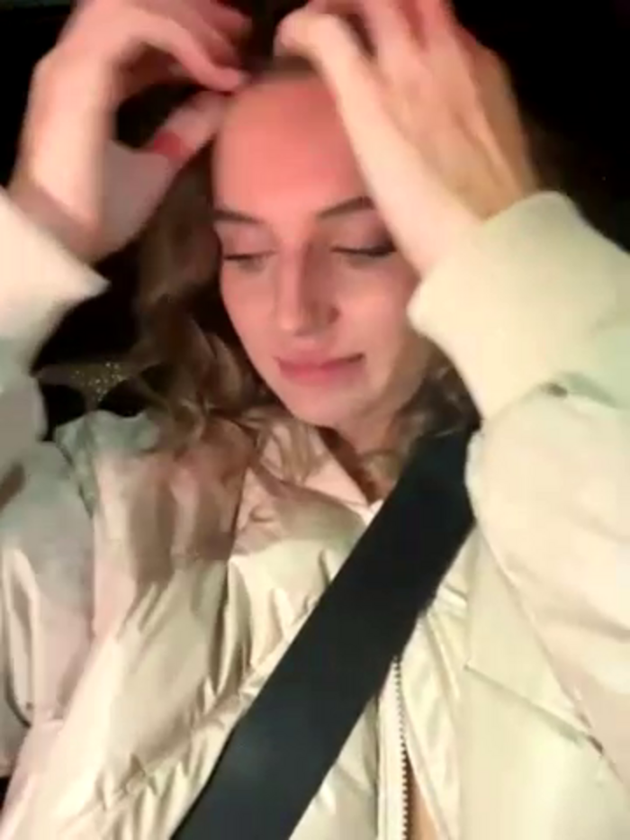 -AngelAri-