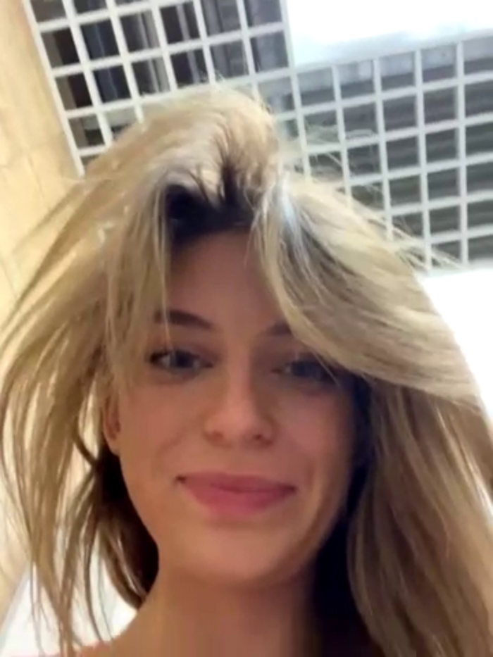 -AngelAri-