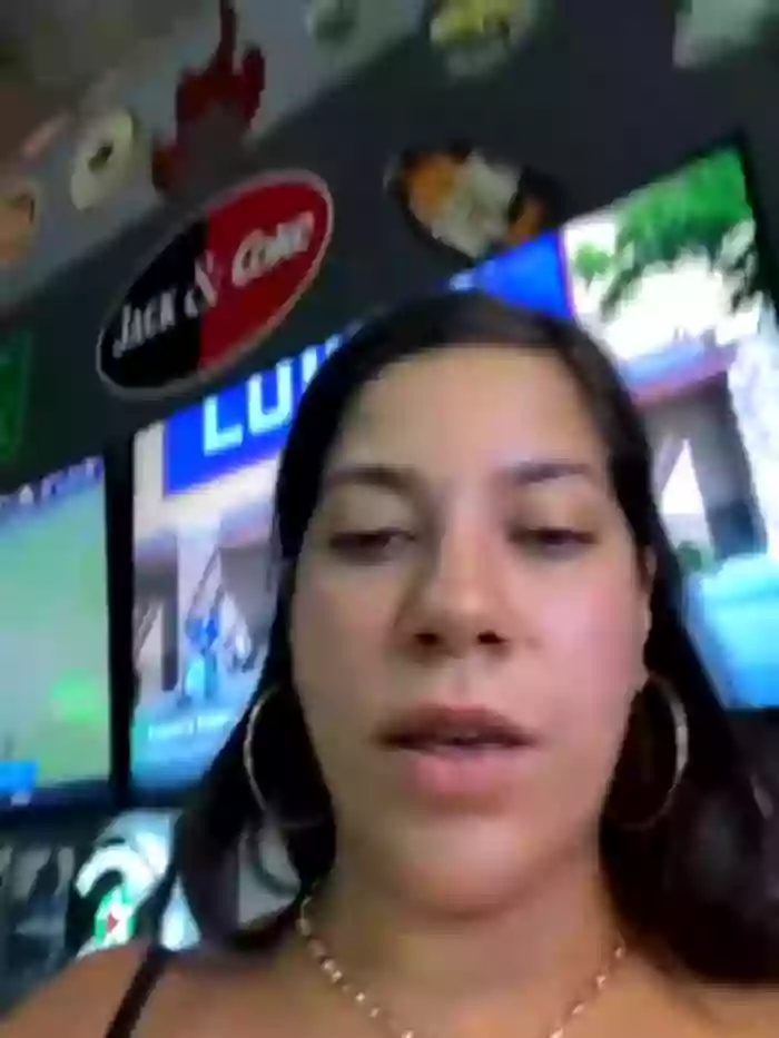 2023/10/22/stripchat-bigbuttbrooklynn-22-31-36