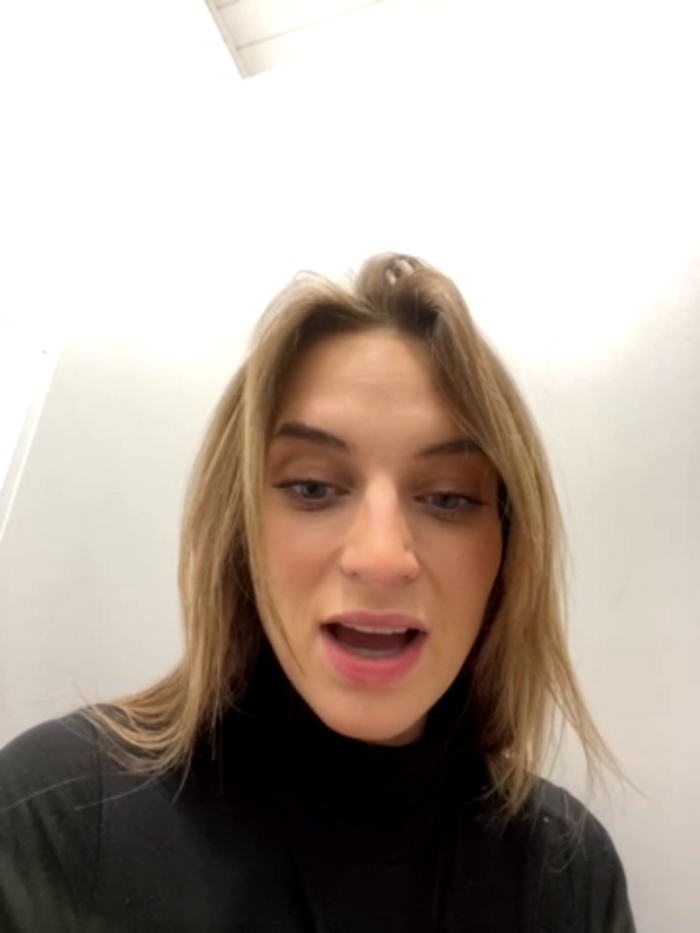 -AngelAri-