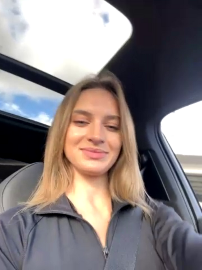 -AngelAri-