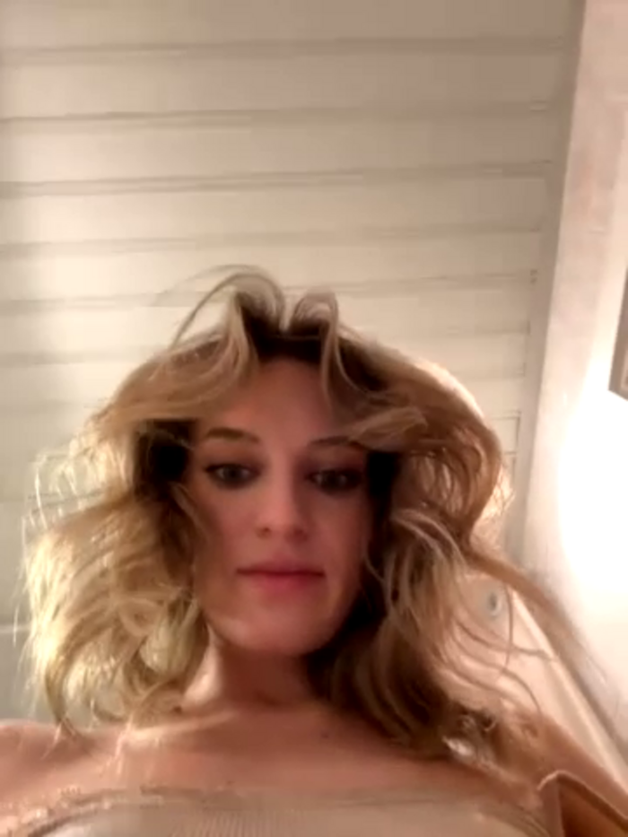 -AngelAri-