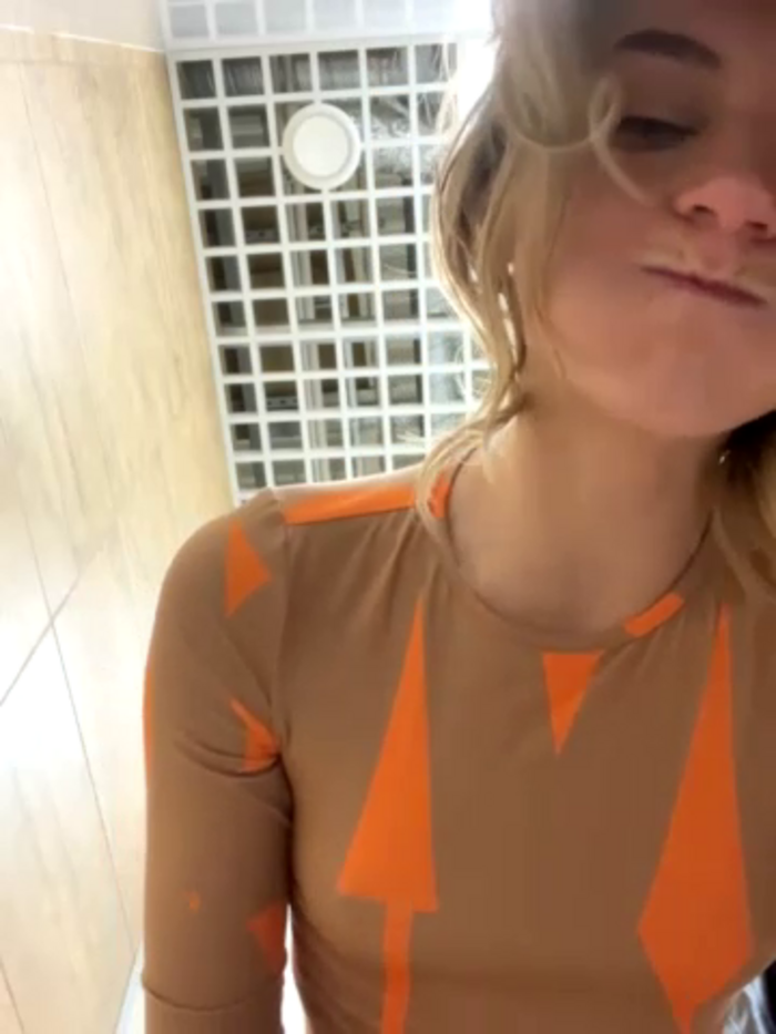 -AngelAri-