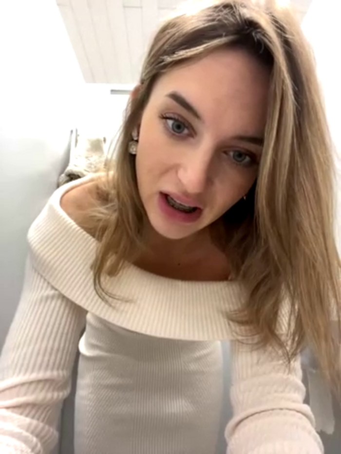 -AngelAri-
