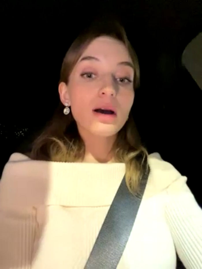 -AngelAri-