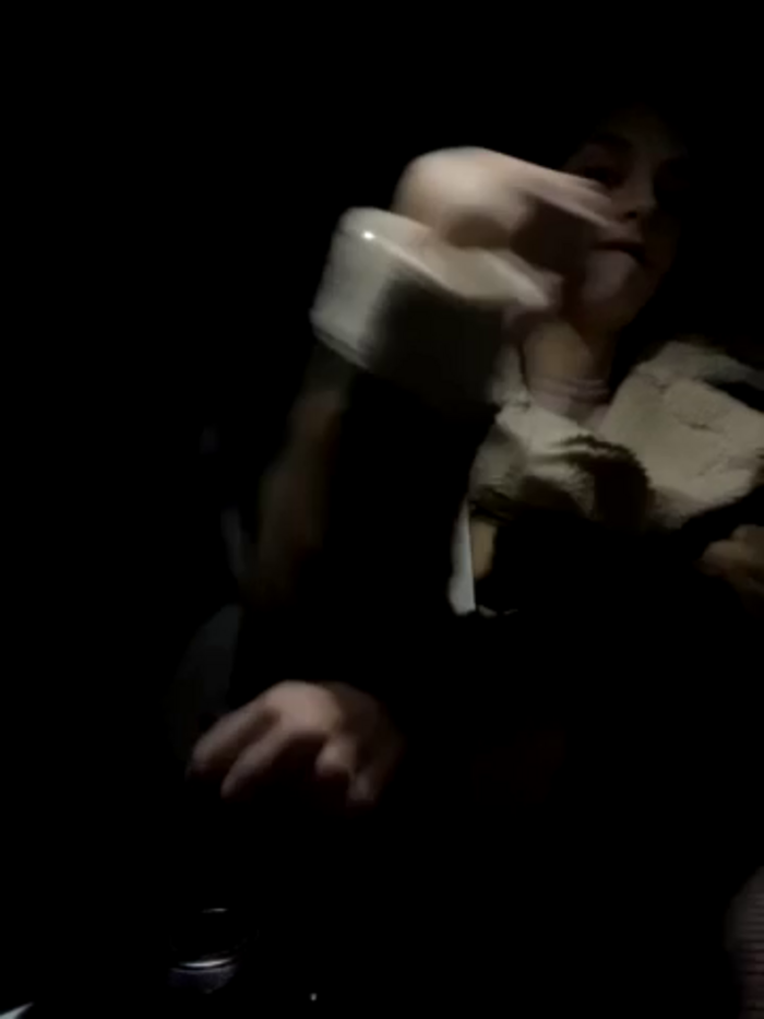 -AngelAri-