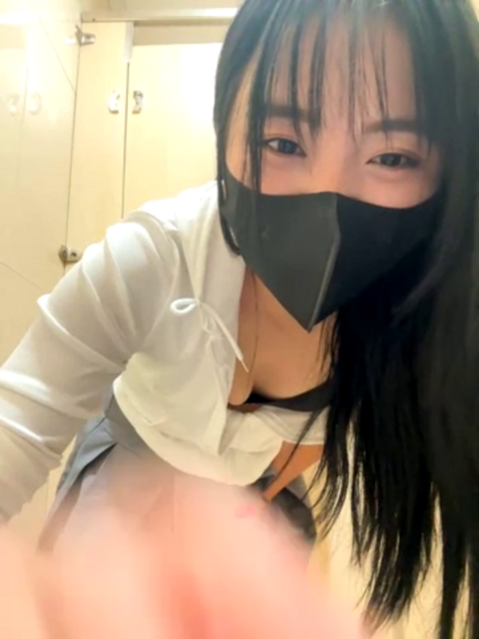 Asia-Lynn