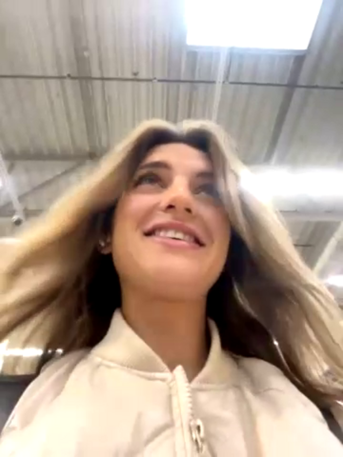 -AngelAri-