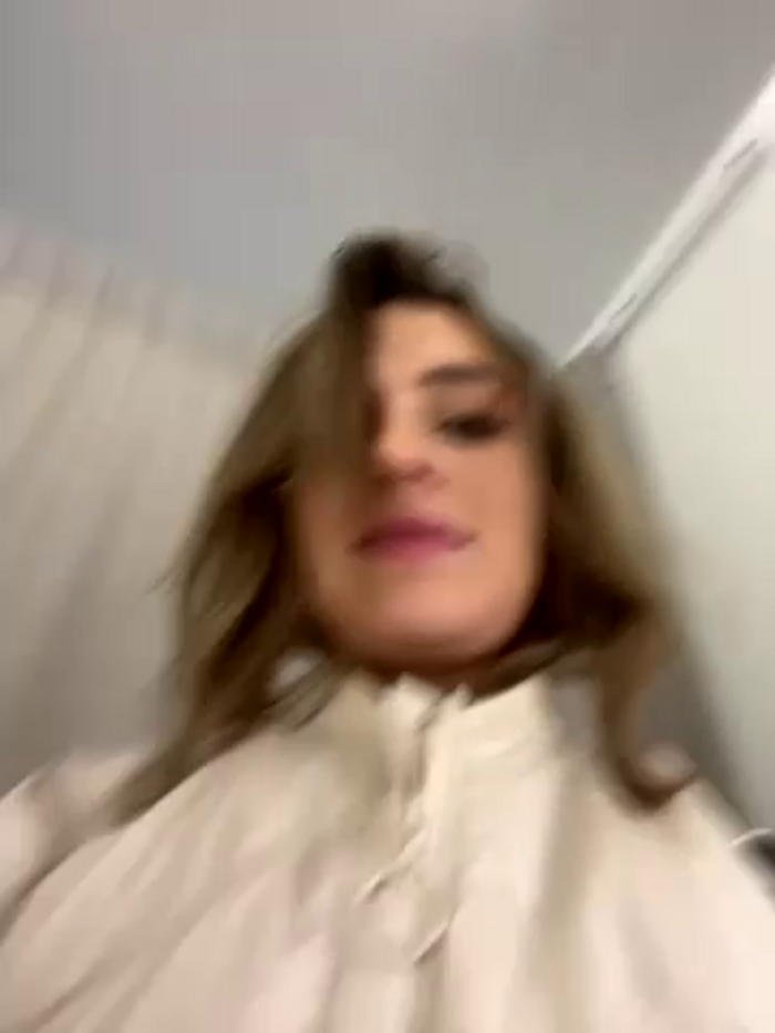 -AngelAri-