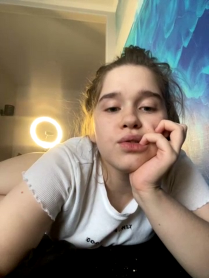 HornyGirlH