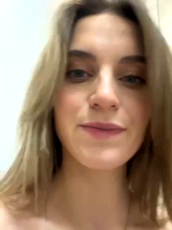 -AngelAri-