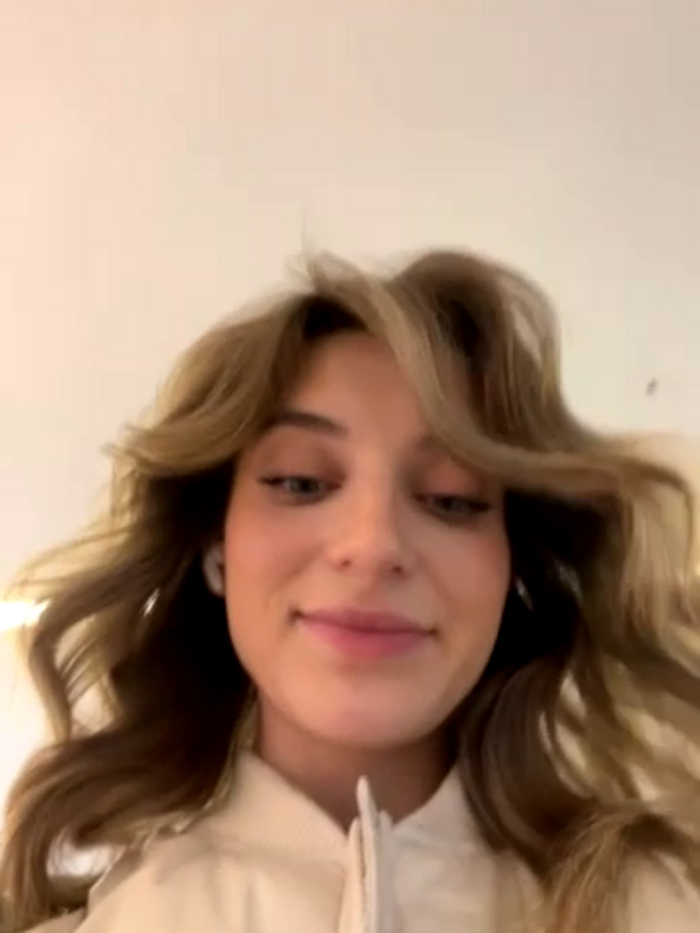 -AngelAri-