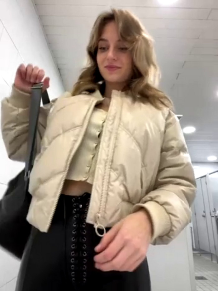 -AngelAri-