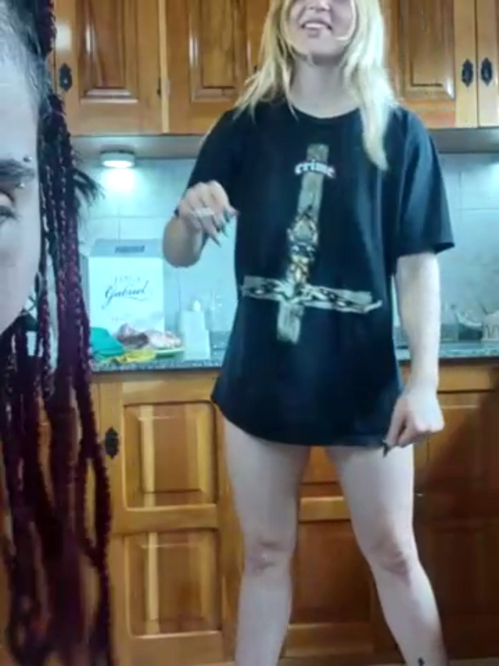 Elnonoykeila77