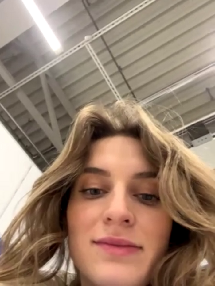 -AngelAri-