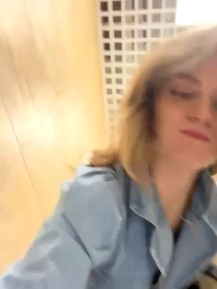 -AngelAri-