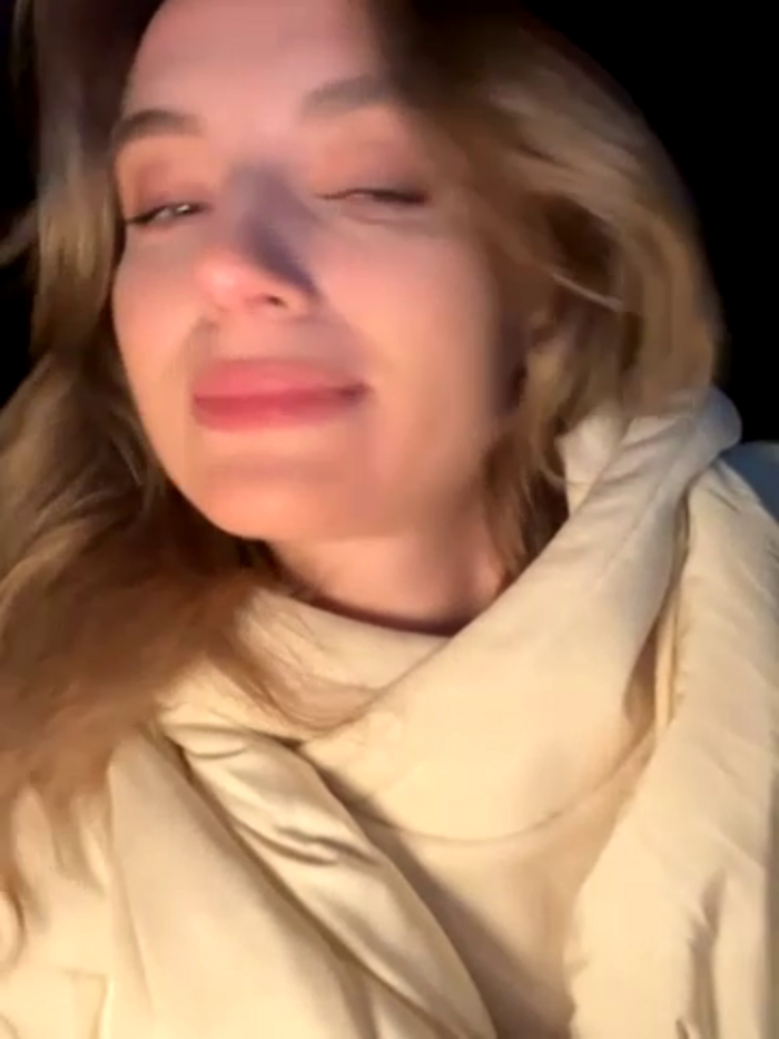-AngelAri-