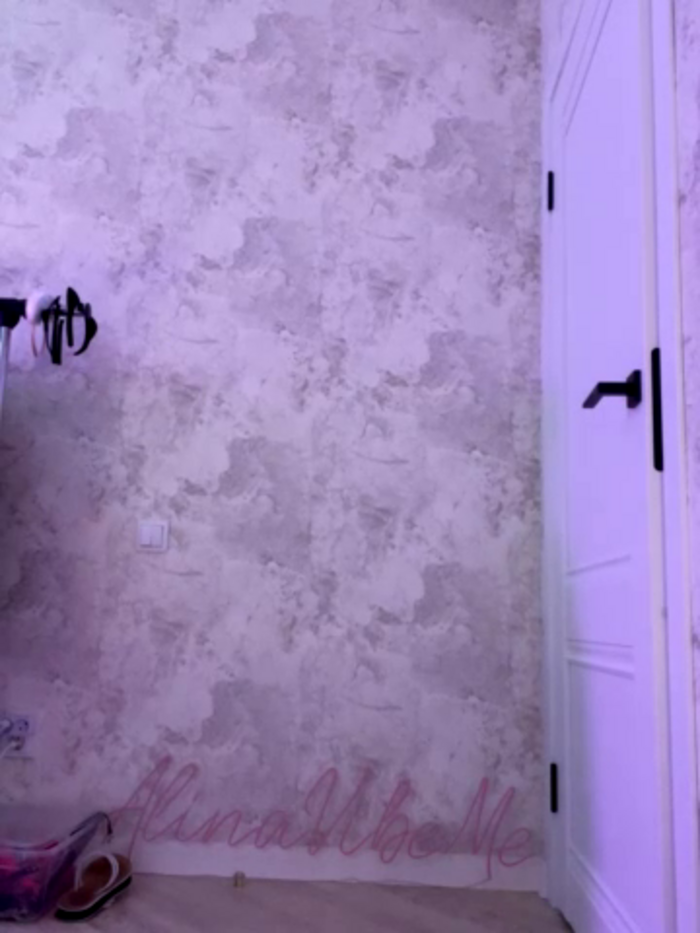 Alina_Vibe_Me