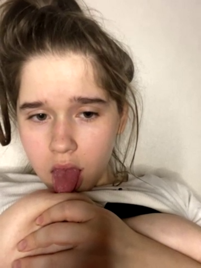 HornyGirlH
