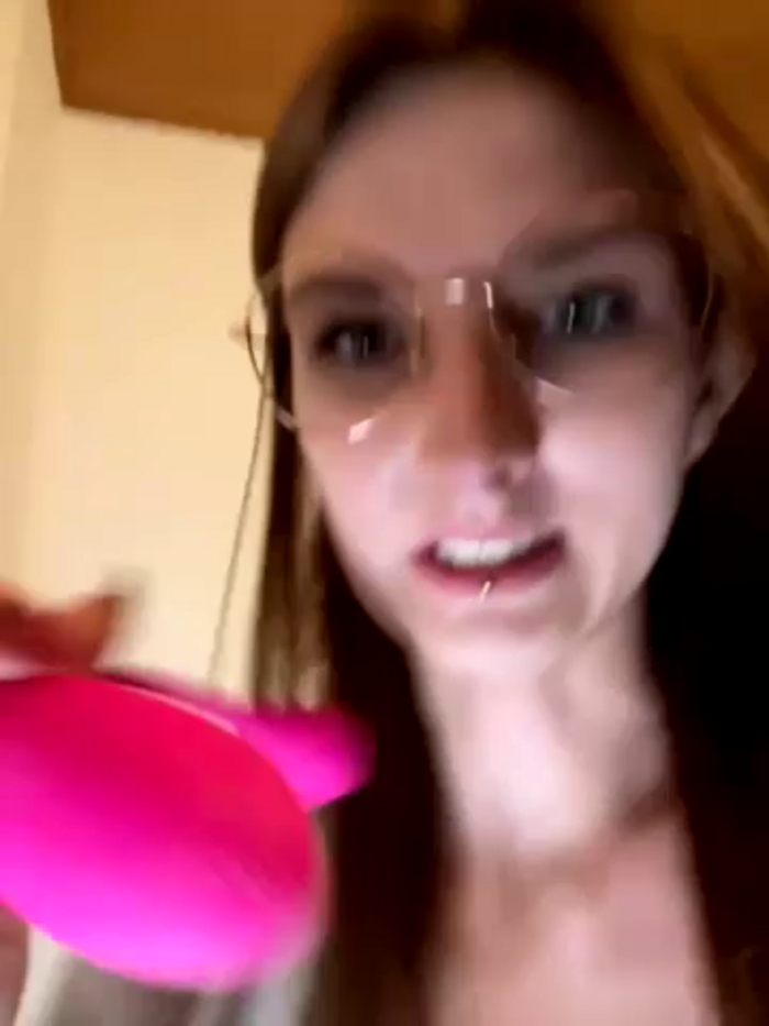 AnnyBelle_
