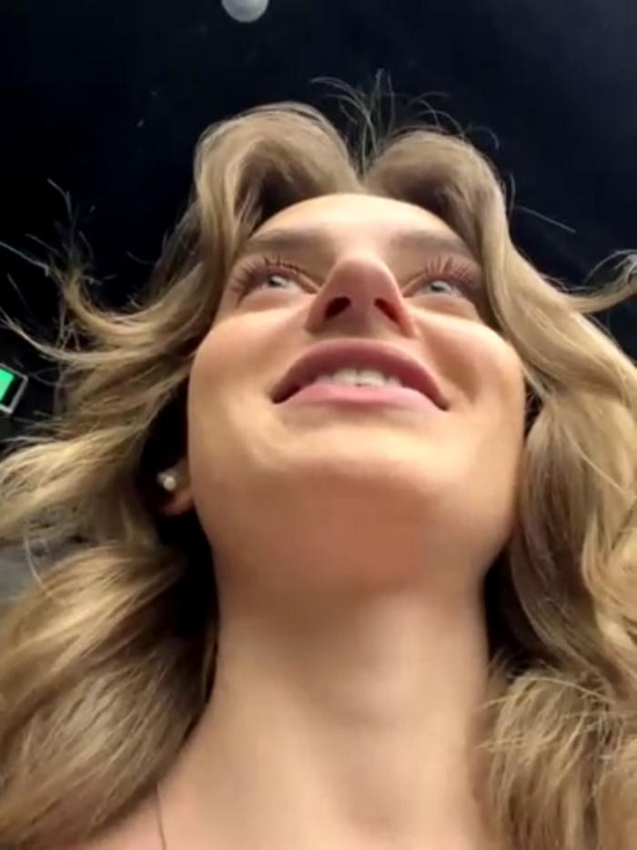 -AngelAri-
