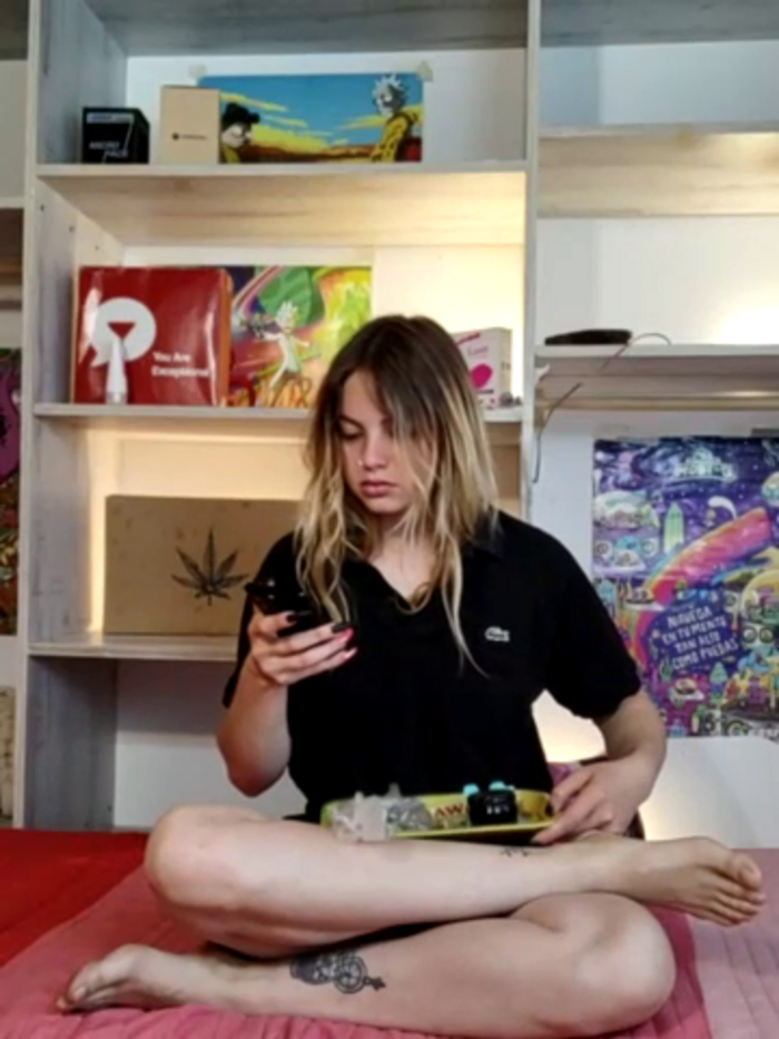 Elnonoykeila77