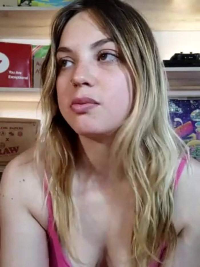 Elnonoykeila77