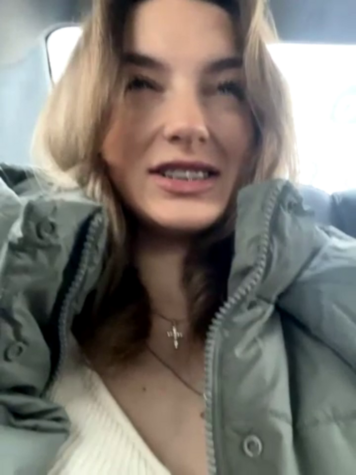 -AngelAri-