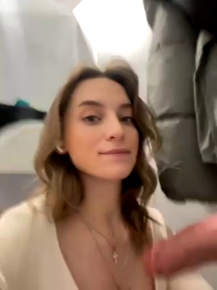 -AngelAri-