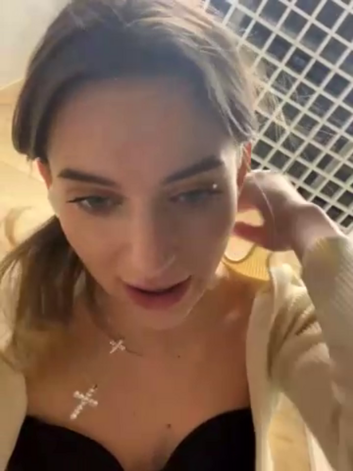 -AngelAri-