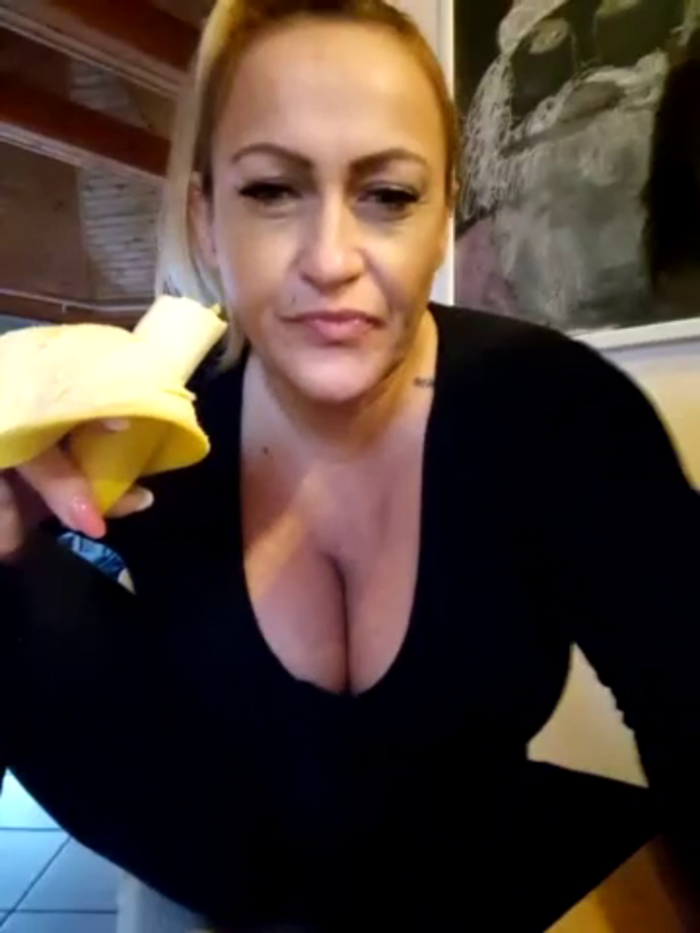 Isabellaa04