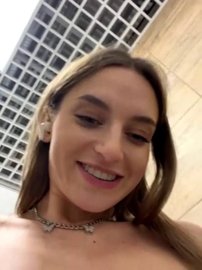 -AngelAri-