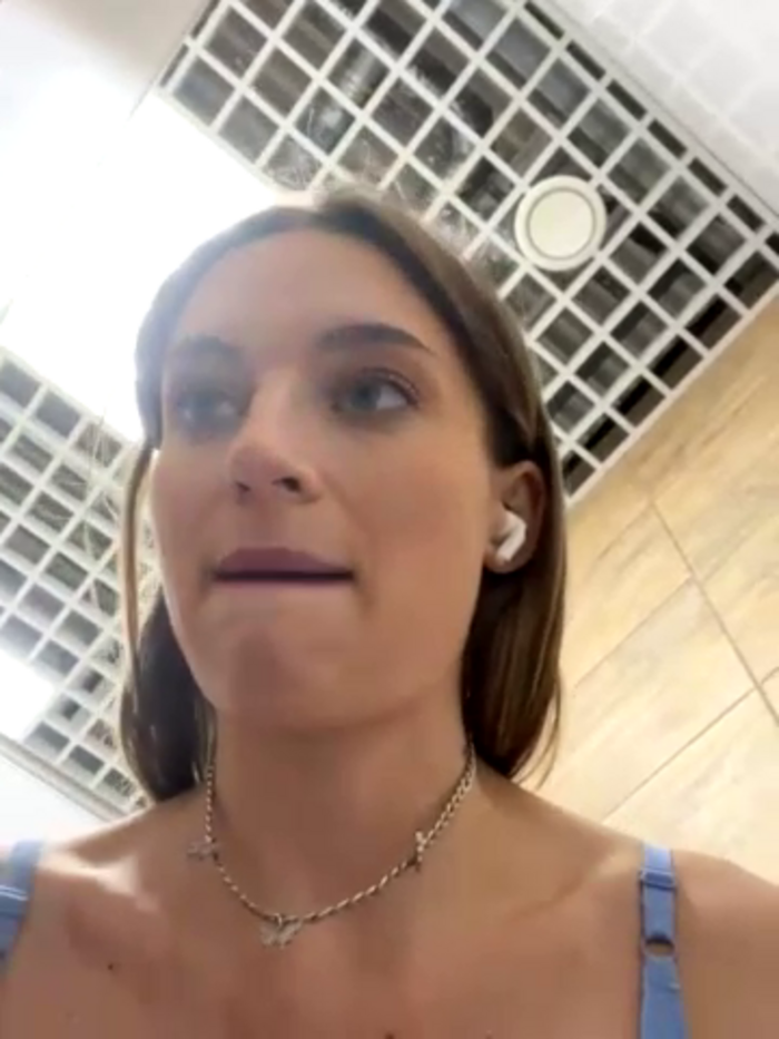 -AngelAri-