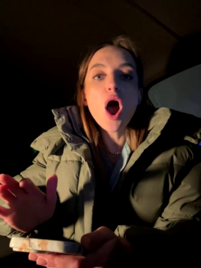 -AngelAri-