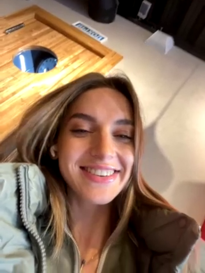-AngelAri-