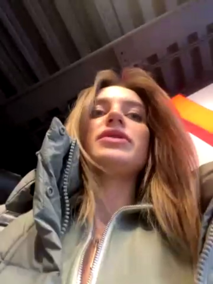 -AngelAri-
