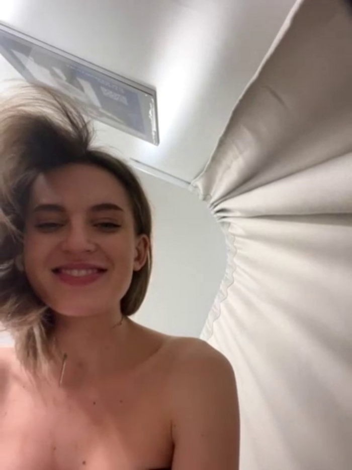 -AngelAri-