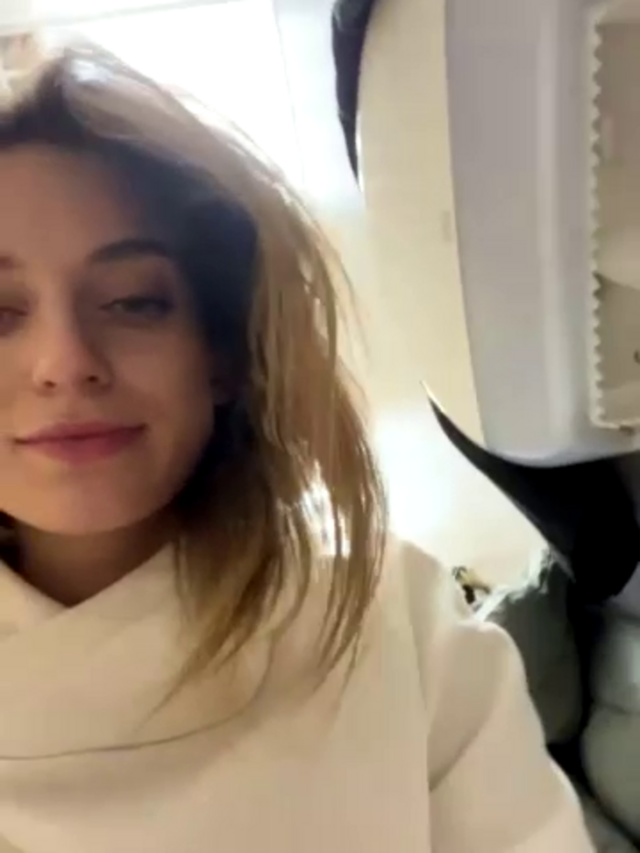 -AngelAri-