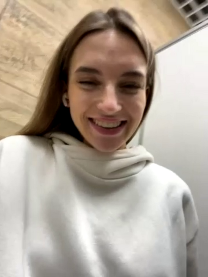 -AngelAri-