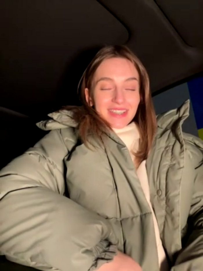 -AngelAri-